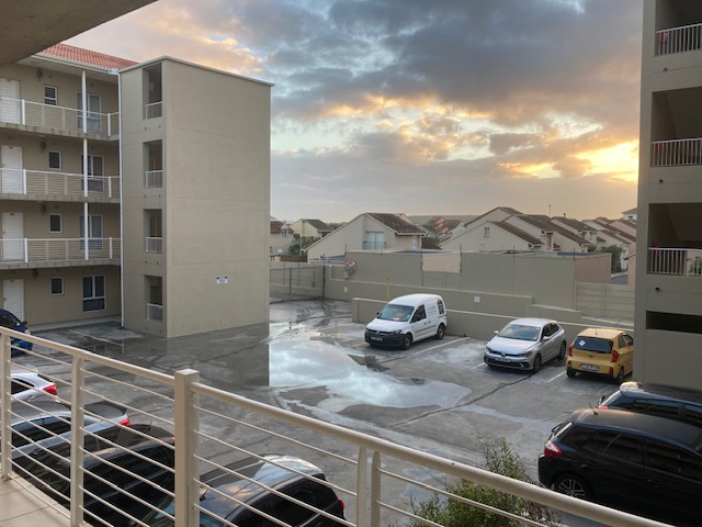 2 Bedroom Property for Sale in Muizenberg Western Cape